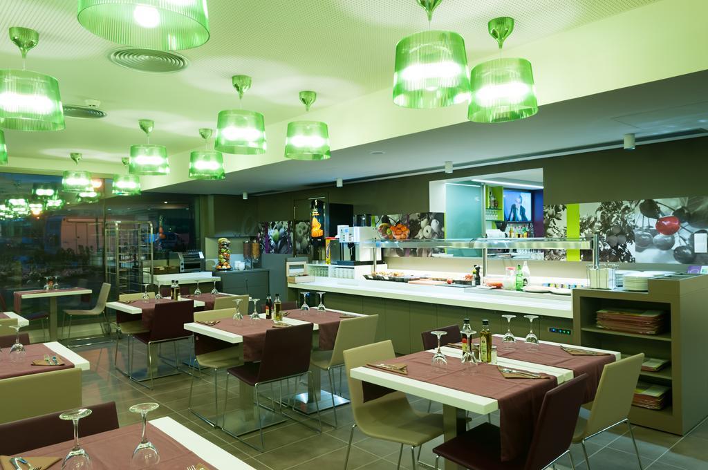 Hotel Ibis Styles Lleida تورّيفارّيرا المظهر الخارجي الصورة