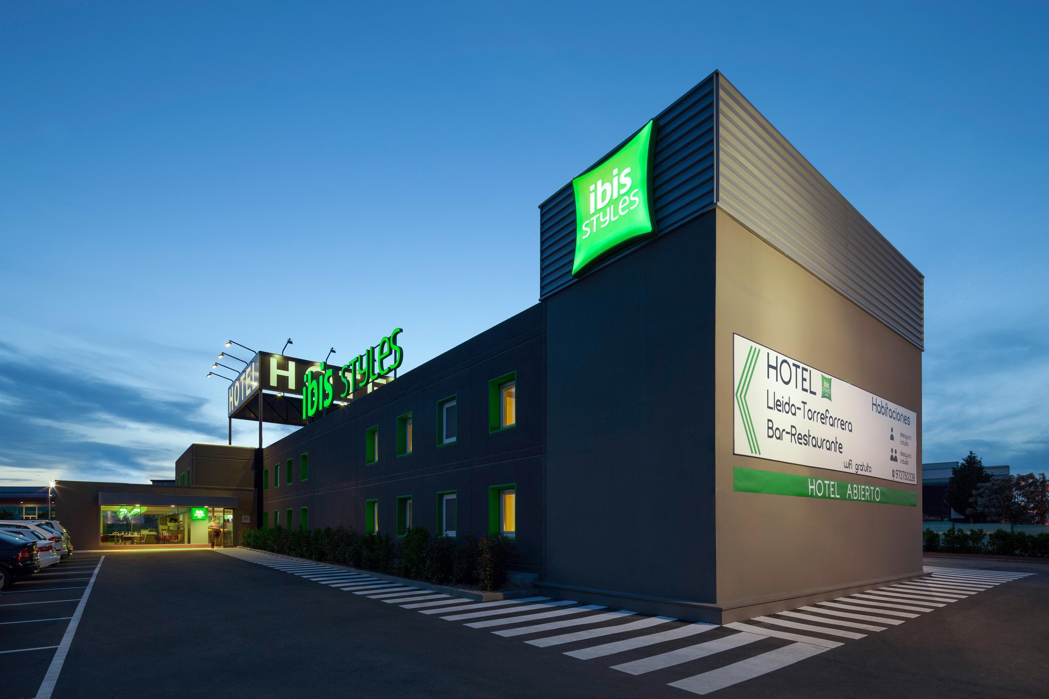 Hotel Ibis Styles Lleida Torrefarrera المظهر الخارجي الصورة