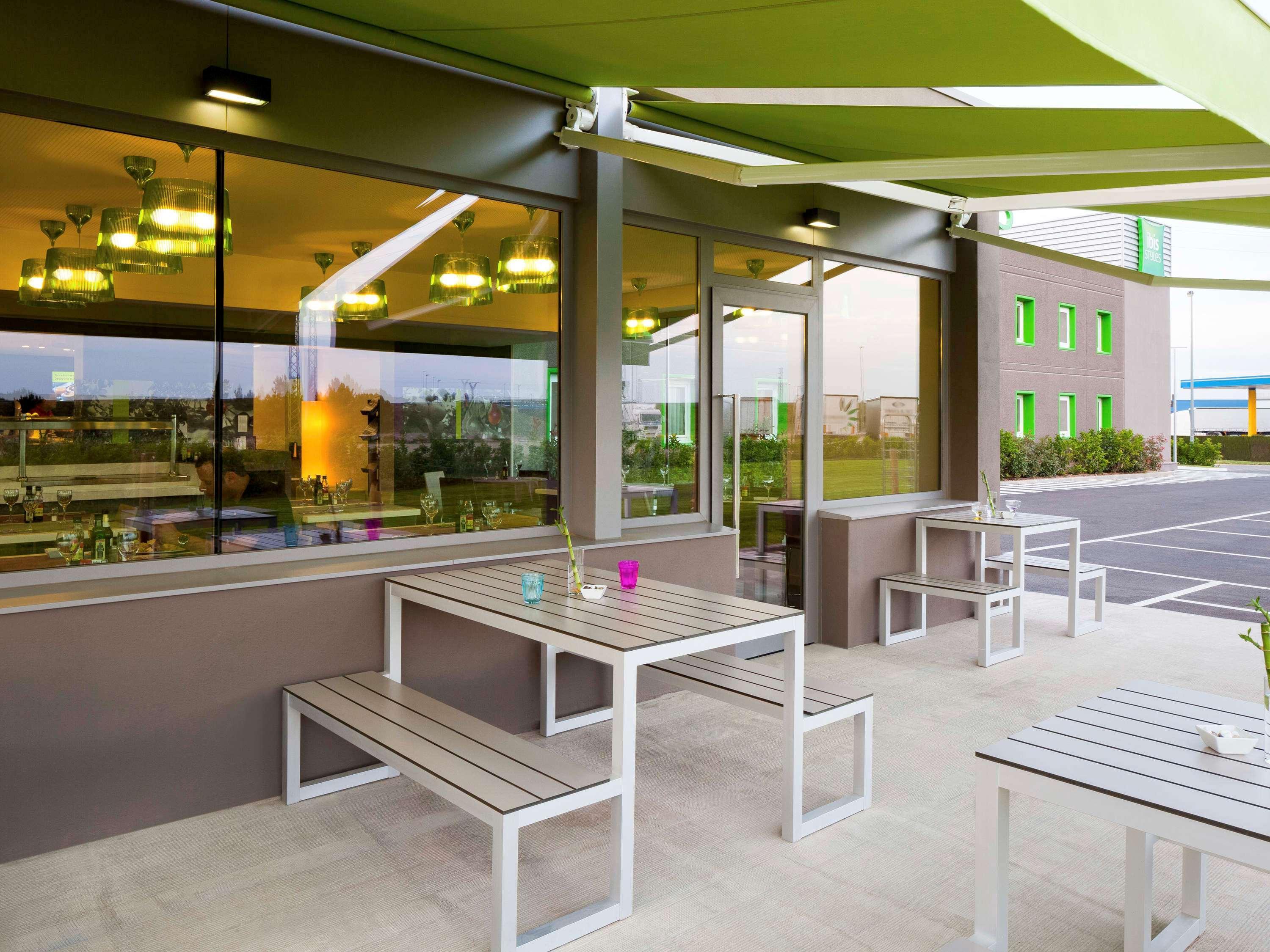 Hotel Ibis Styles Lleida تورّيفارّيرا المظهر الخارجي الصورة