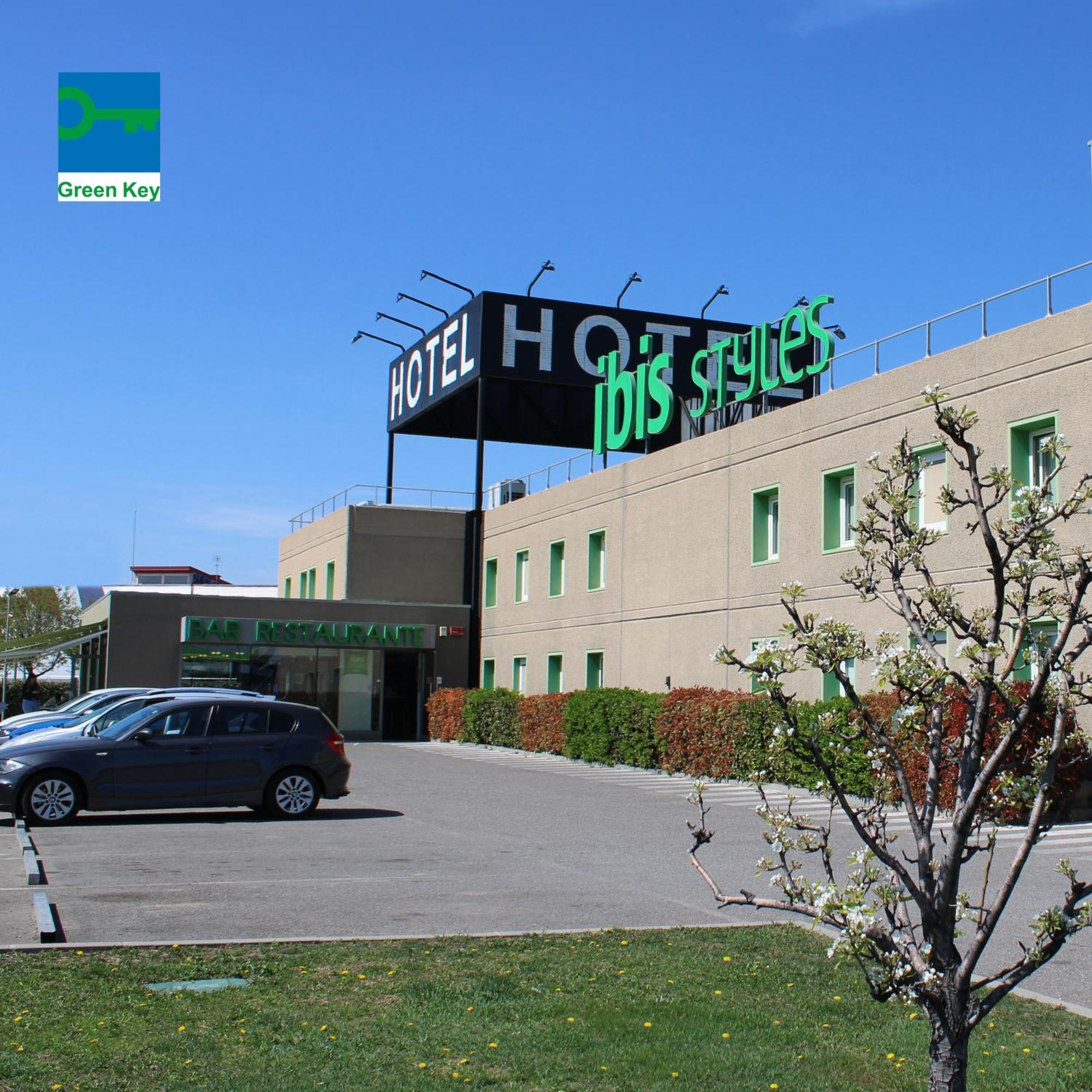 Hotel Ibis Styles Lleida تورّيفارّيرا المظهر الخارجي الصورة
